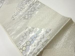 プラチナオロール二重箔切り嵌め風古典柄に小花尽くし模様織出し袋帯